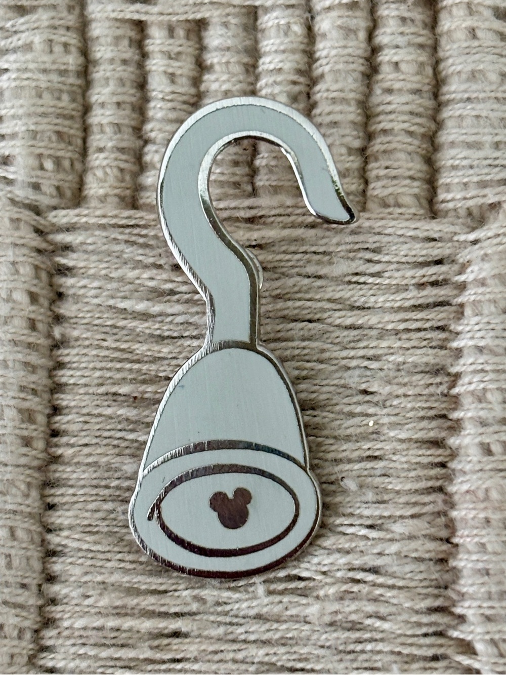 DISNEY 2007 Pirate Hook Hidden Mickey Pin